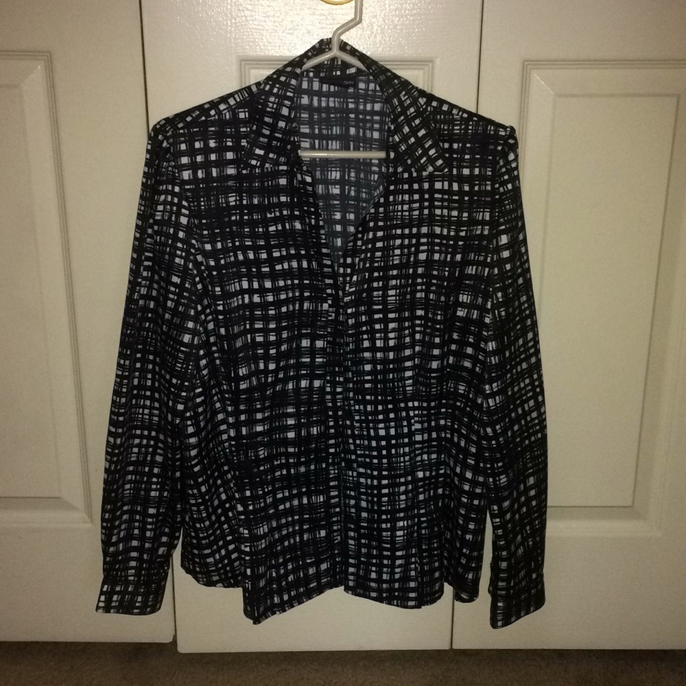 Black and white silky button up (3 for $10)* final price